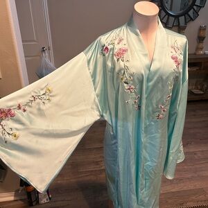 Victoria's Secret Light Blue Floral Embroidered Robe new